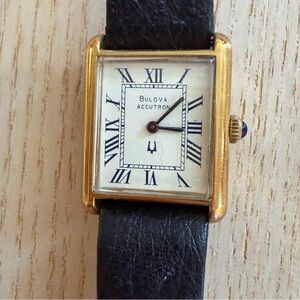 Vintage Bulova Accutron Gold Electroplate Bezel & Back 457029 – Battery Dead